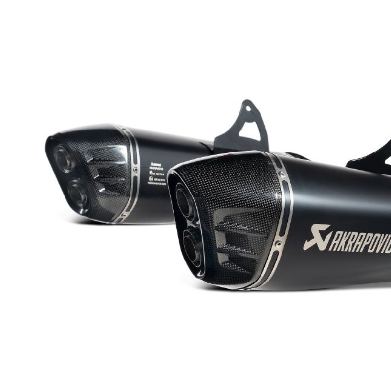 قزوز Exhaust AKRAPOVIC GSX-R 1300 21-25 